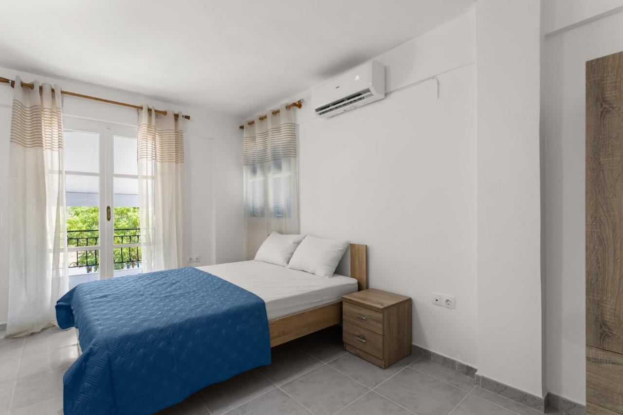 Lévktron Nikolas Apartments Stoupa מראה חיצוני תמונה