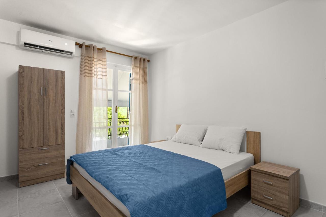 Lévktron Nikolas Apartments Stoupa מראה חיצוני תמונה
