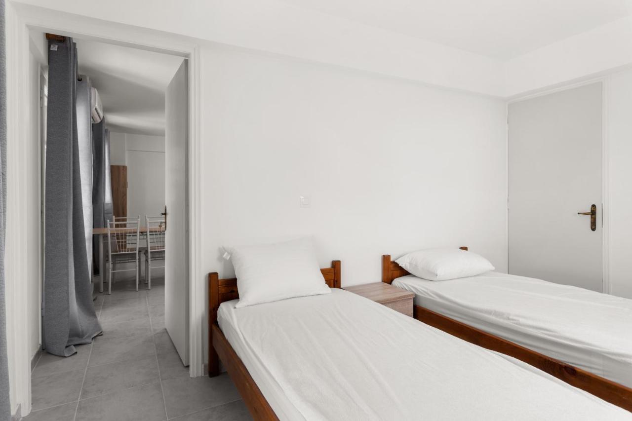 Lévktron Nikolas Apartments Stoupa מראה חיצוני תמונה
